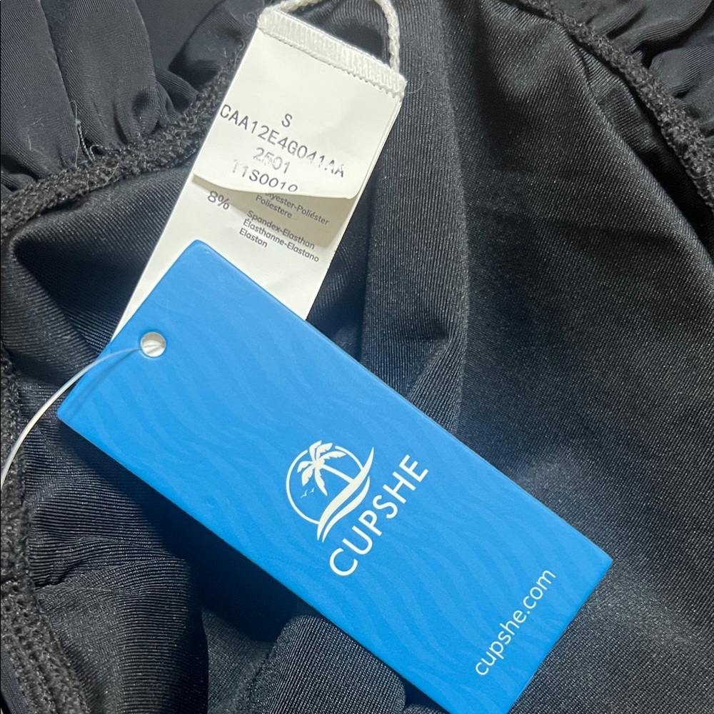 🩱🏊♀️🤿⛱️NWT Cupshe Black Deep V-Neck Body Swimsuit - Picture 9 of 10